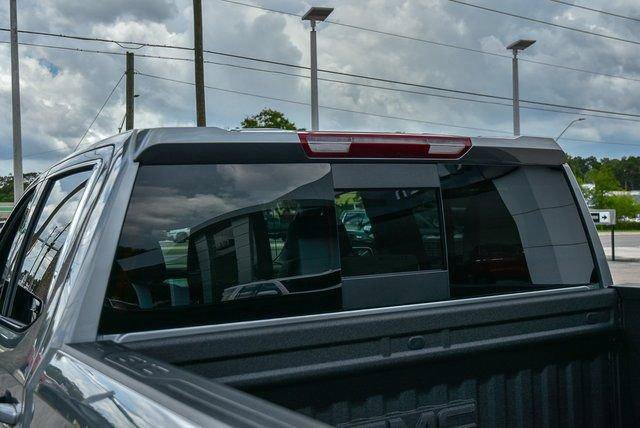 New 2025 GMC Sierra 1500 SLE w/ Preferred Package image 14