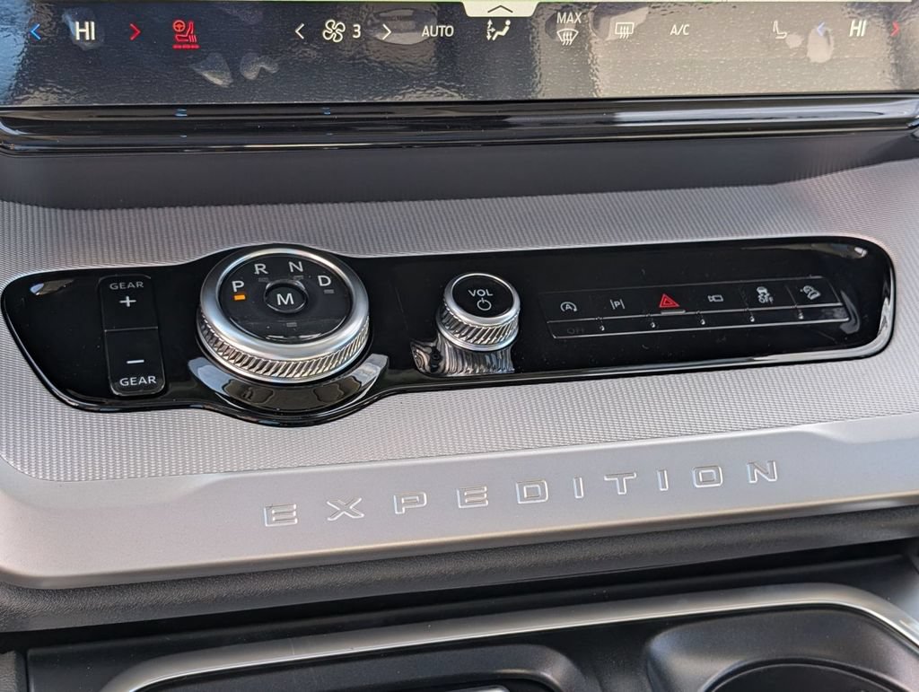 New 2026 Ford Expedition Active AWD/4WD image 42