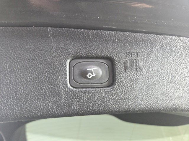 Used 2023 Ford Edge SEL w/ Convenience Package AWD/4WD image 7