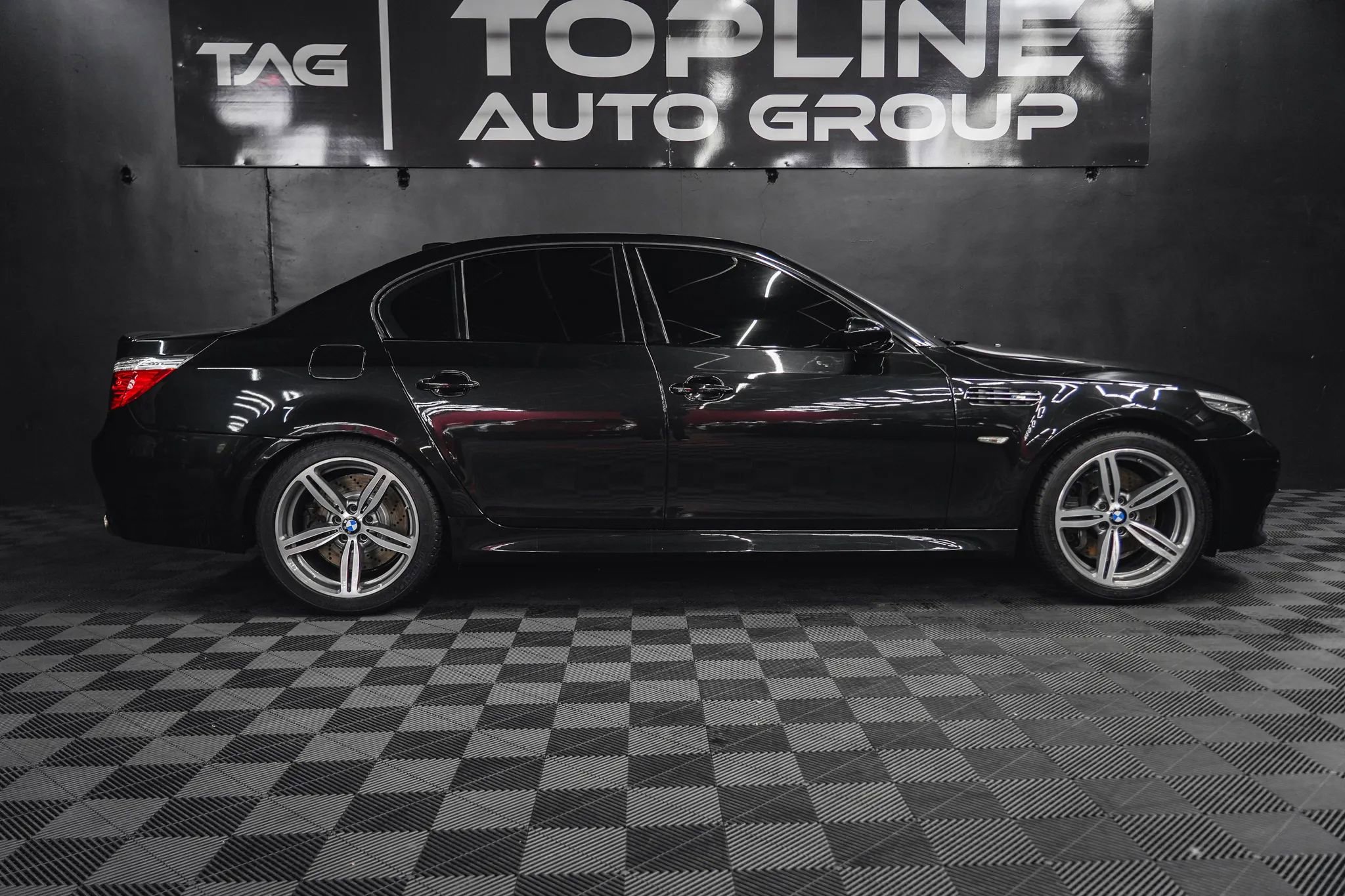Used 2008 BMW M5 RWD image 18