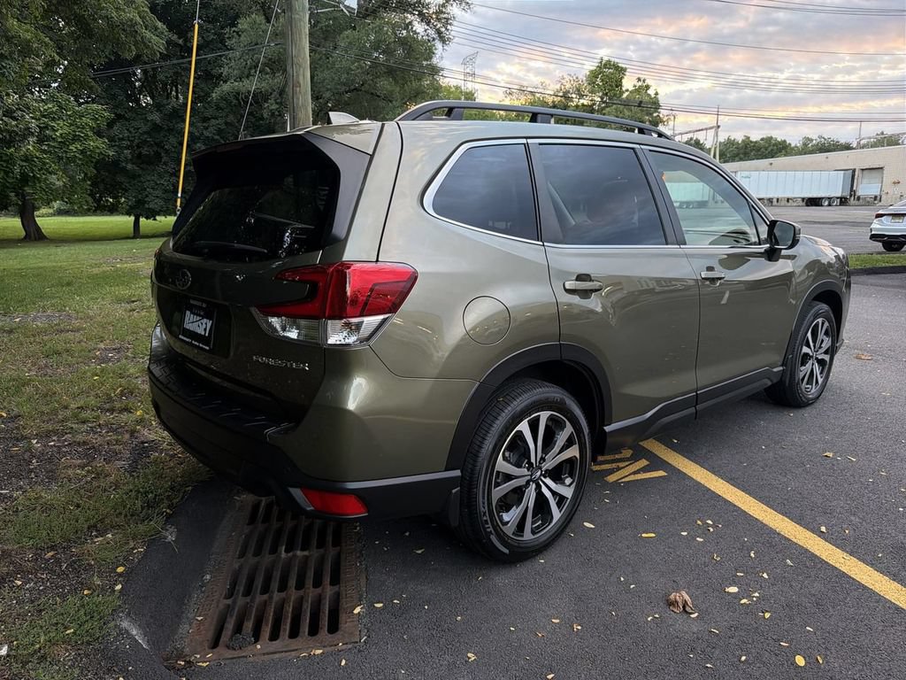 Certified 2022 Subaru Forester Limited AWD/4WD image 4