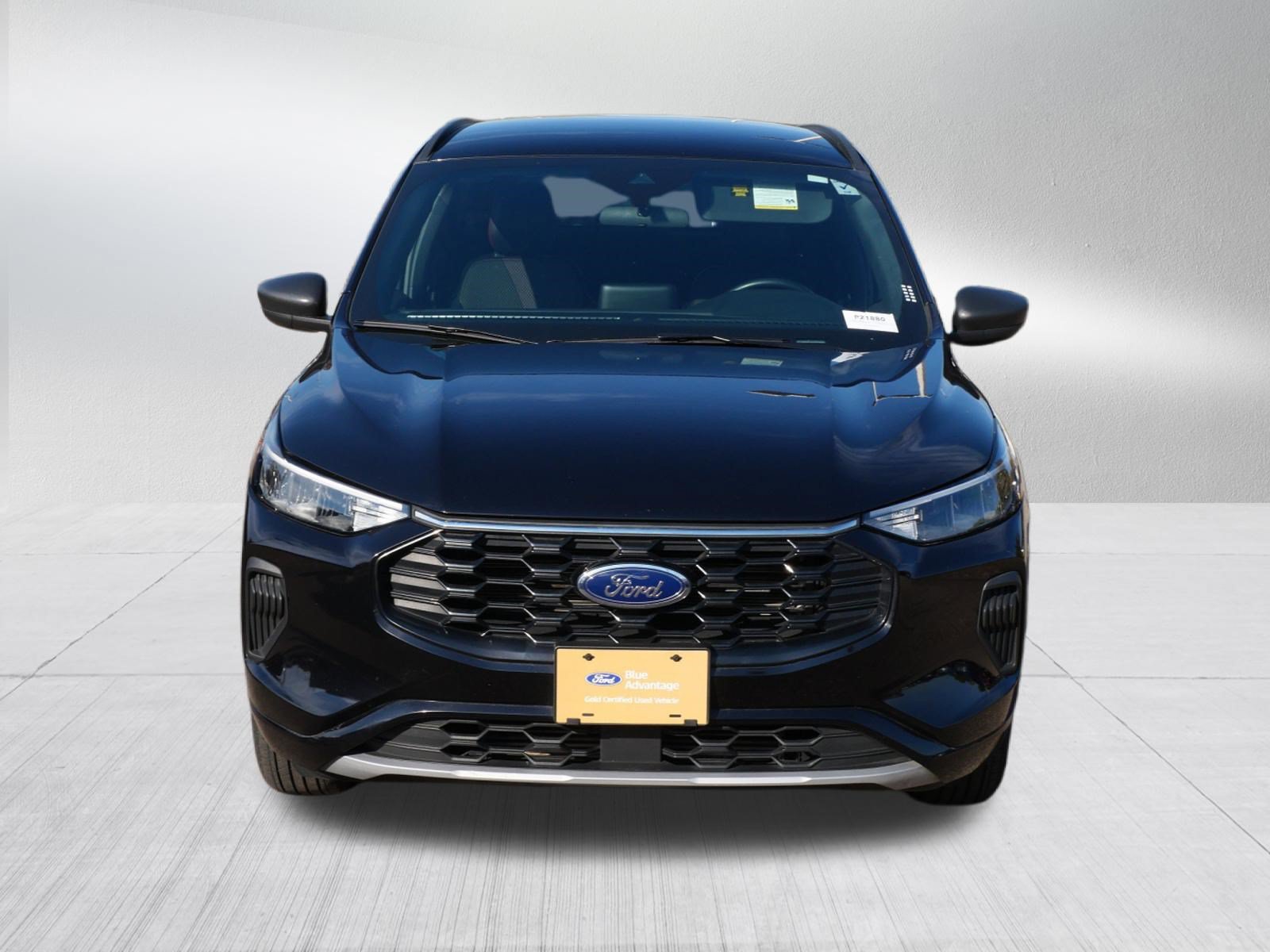 Certified 2024 Ford Escape ST-Line AWD/4WD image 2