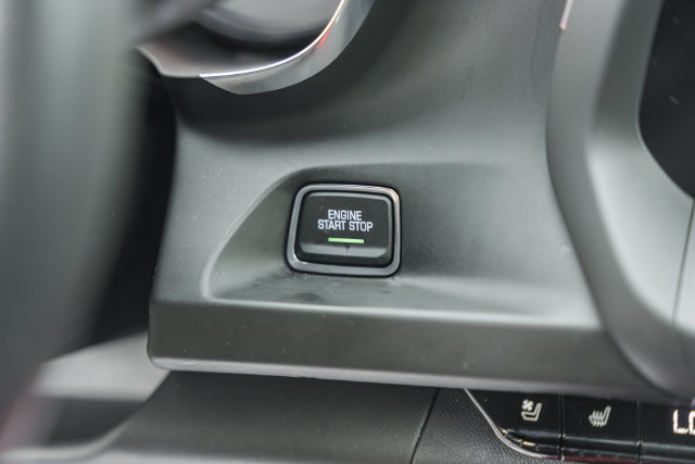 Used 2018 Chevrolet Camaro SS RWD image 34