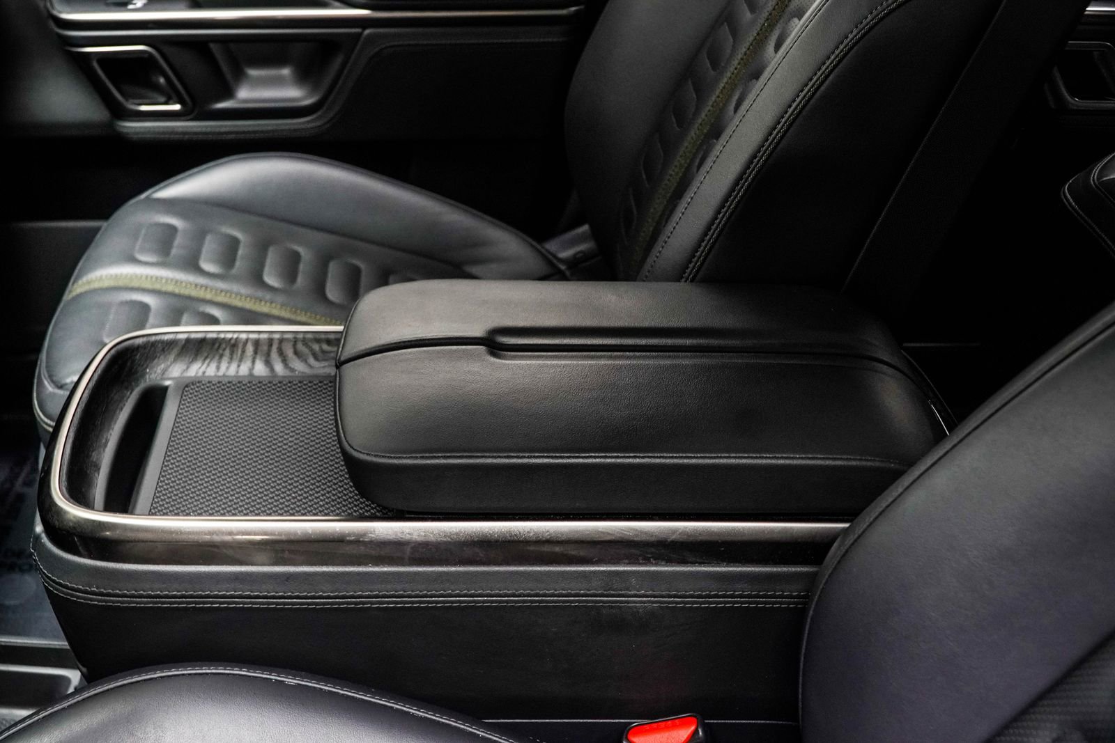 Used 2022 Rivian R1T Launch Edition image 25