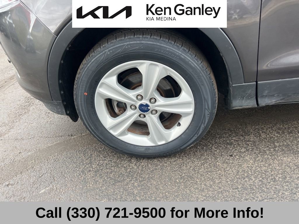 Used 2016 Ford Escape SE image 16
