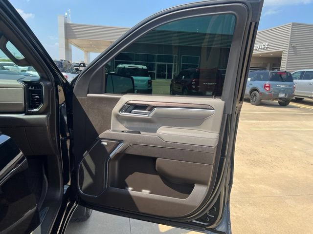 Used 2025 Chevrolet Silverado 1500 LT Trail Boss w/ Convenience Package II AWD/4WD image 24