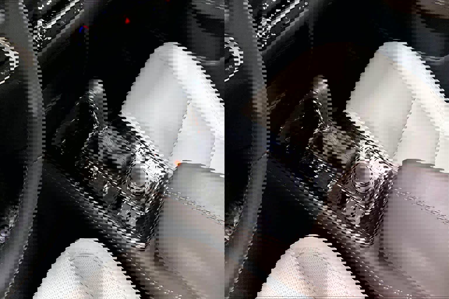 Used 2024 MAZDA CX-30 2.5 Turbo w/ Premium Package image 16