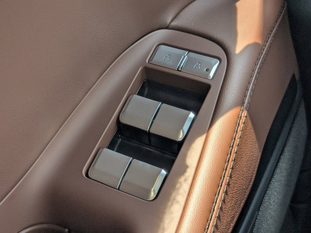 New 2026 Lincoln Navigator L Reserve AWD/4WD image 28