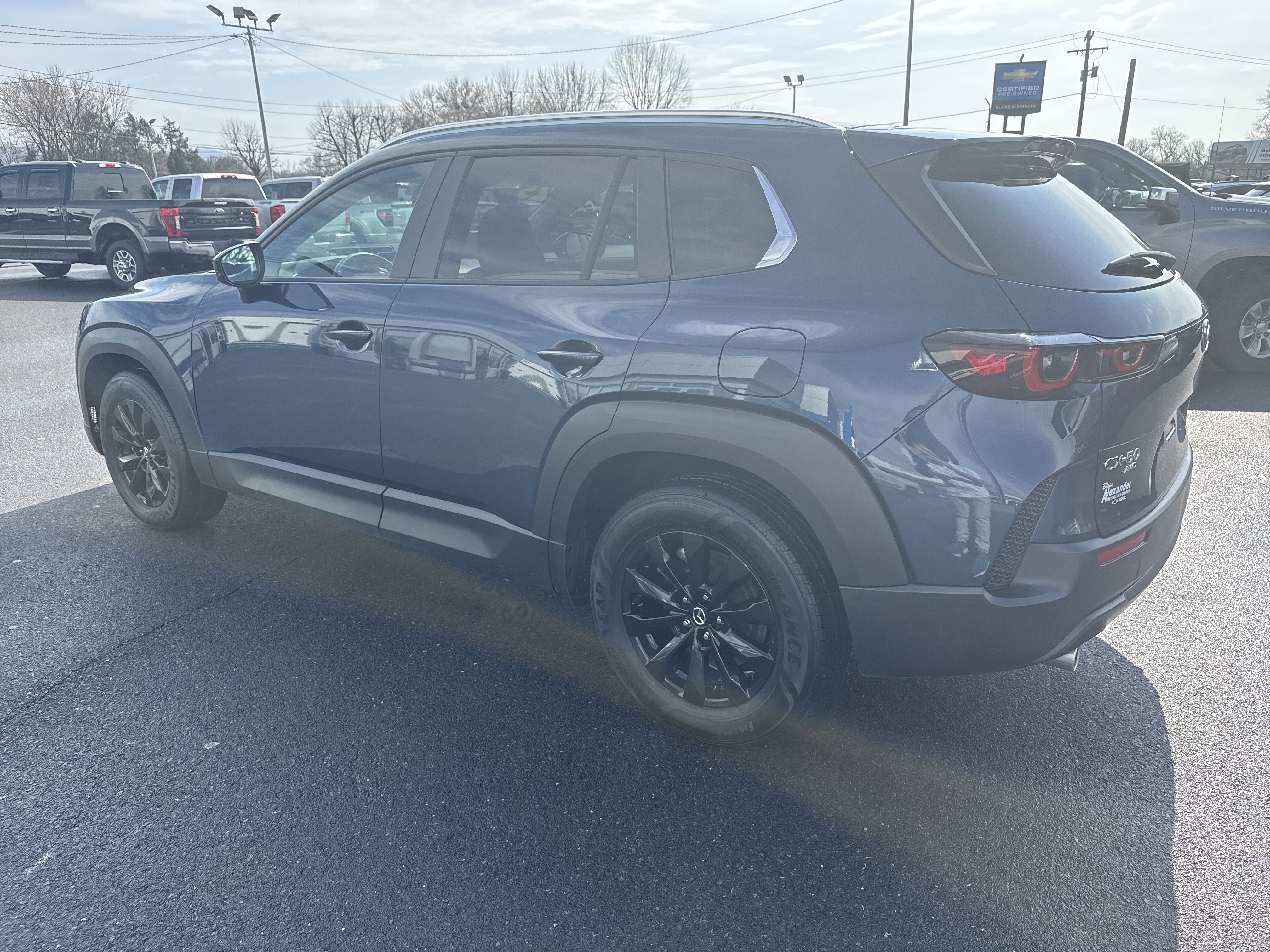 Used 2025 MAZDA CX-50 AWD 2.5 S w/ Preferred Package image 6