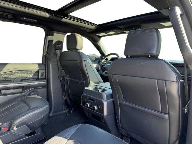 Used 2024 Ford Expedition Platinum RWD image 53