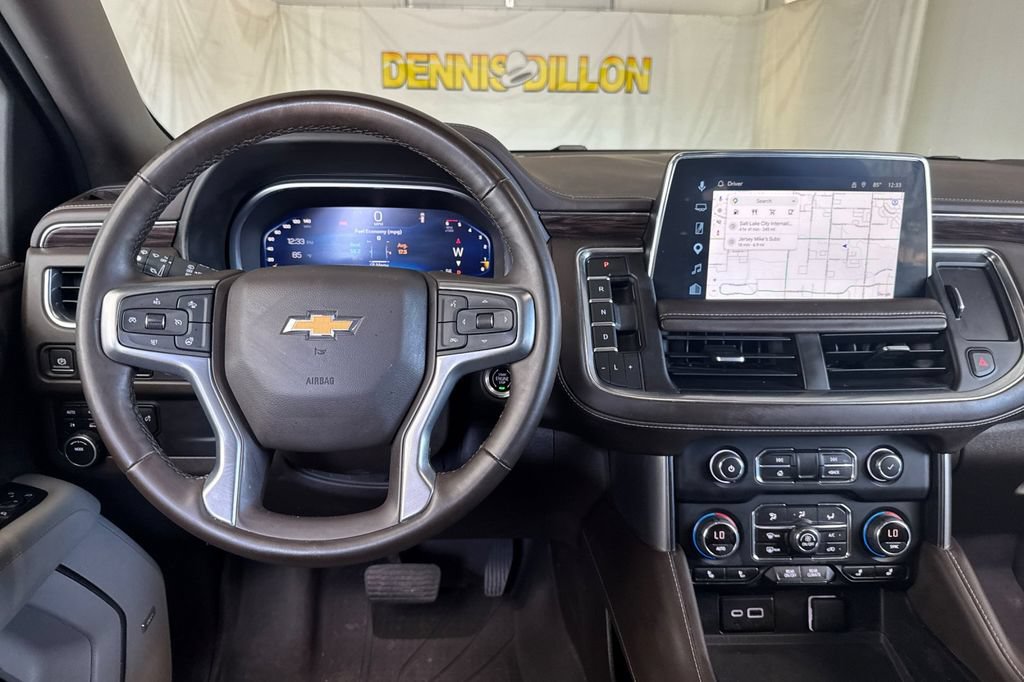 Used 2023 Chevrolet Suburban LT w/ Luxury Package AWD/4WD image 14