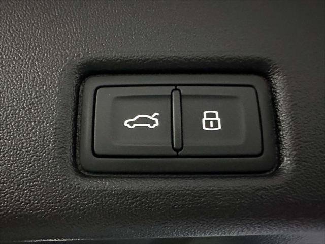 Used 2025 Audi Q5 Premium Plus w/ Premium Plus AWD/4WD image 11