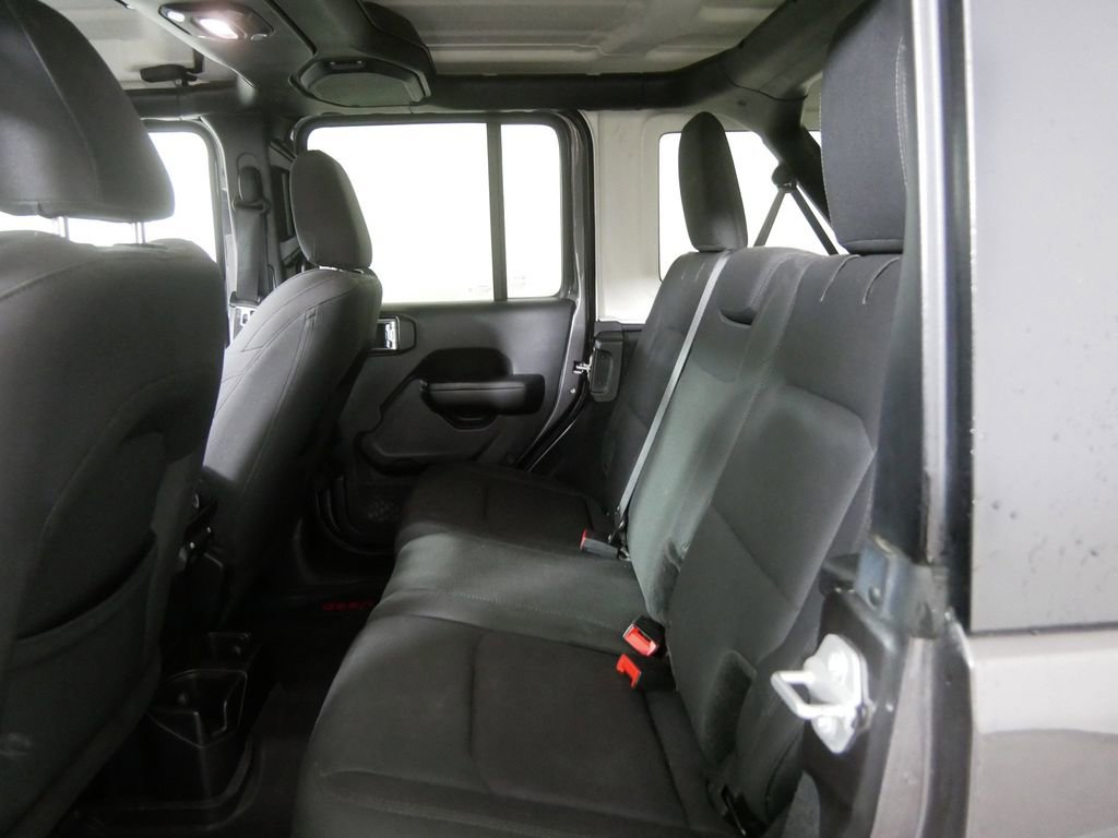 Used 2018 Jeep Wrangler Unlimited Sport S image 15