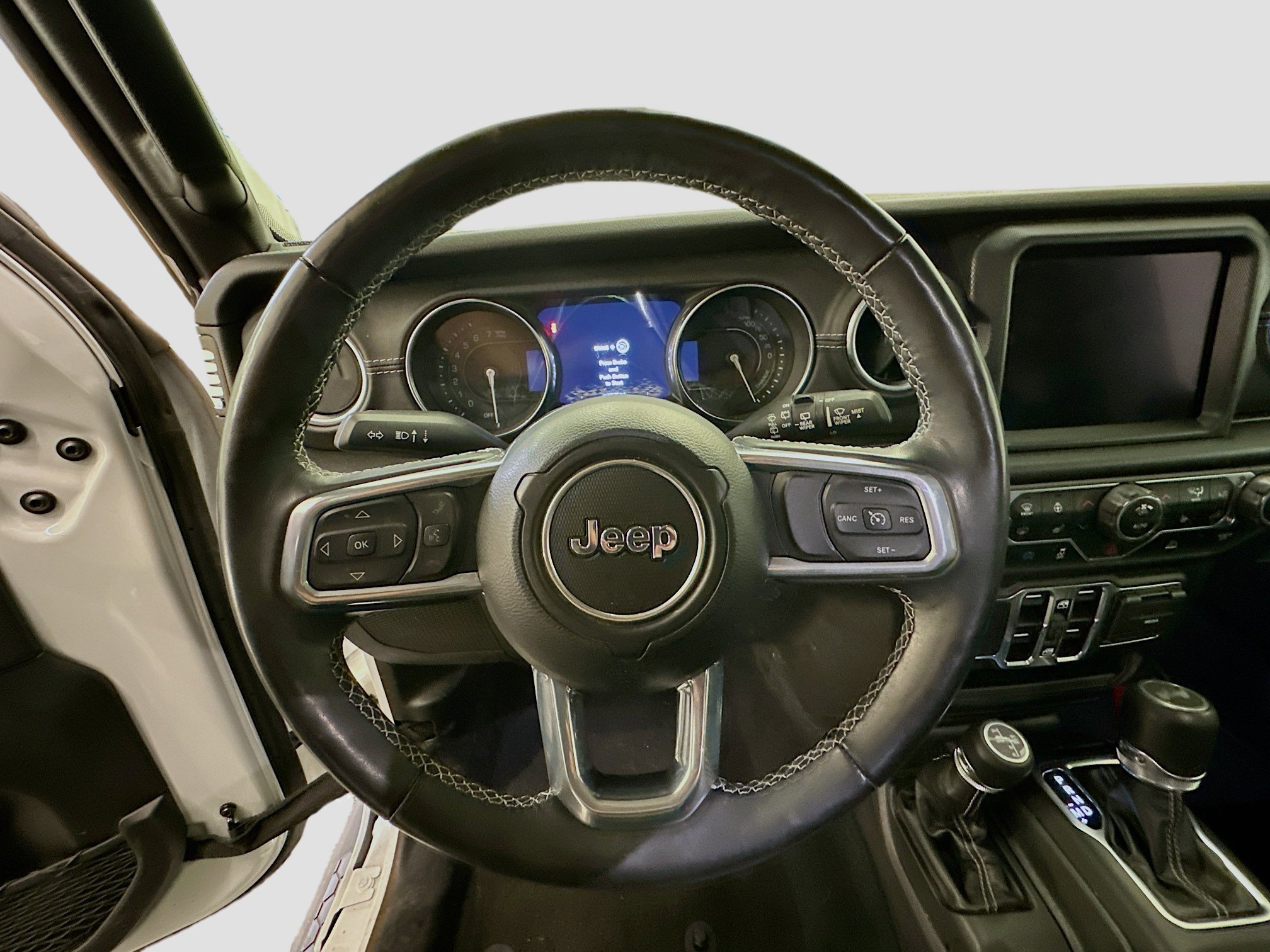 Used 2023 Jeep Wrangler Sahara w/ Cold Weather Group image 18