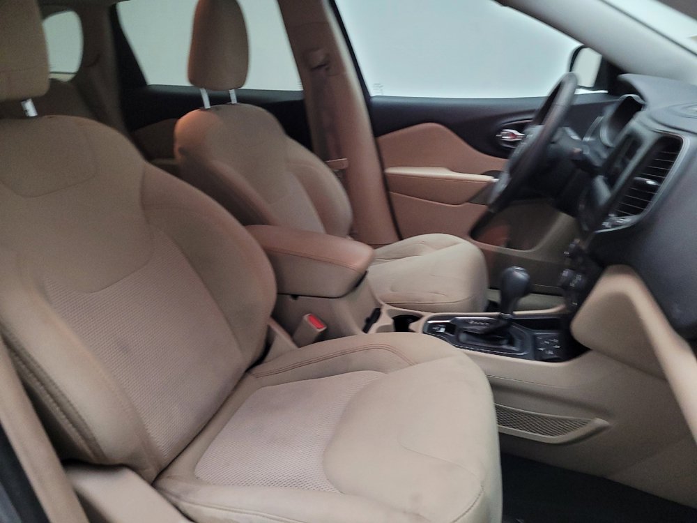 Used 2020 Jeep Cherokee Latitude image 21