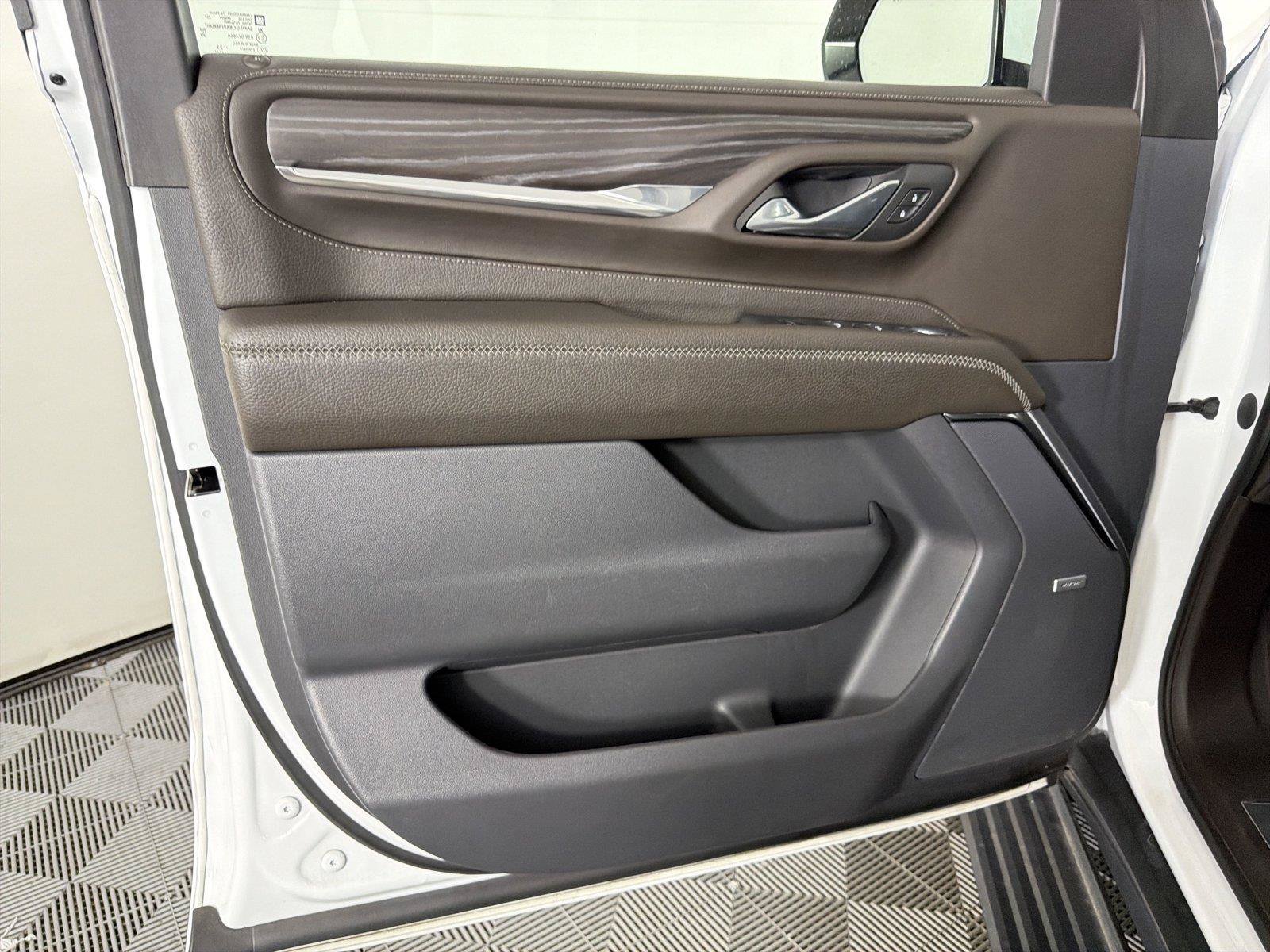 Certified 2023 GMC Yukon Denali AWD/4WD image 9