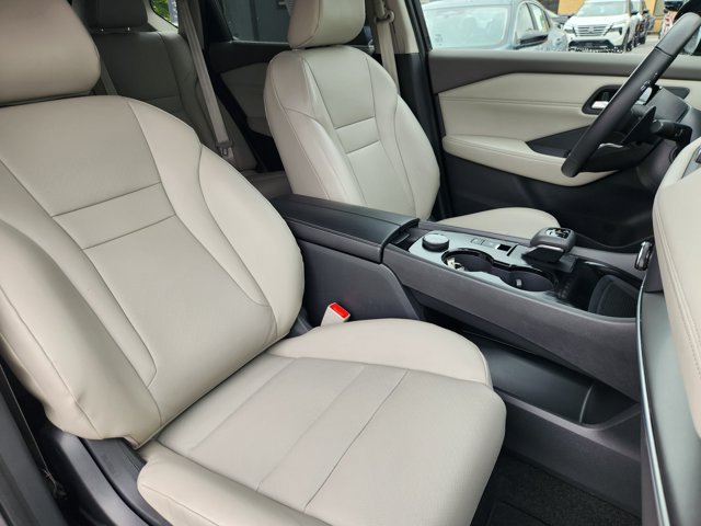 Certified 2023 Nissan Rogue SV w/ SV Premium B Package AWD/4WD image 14