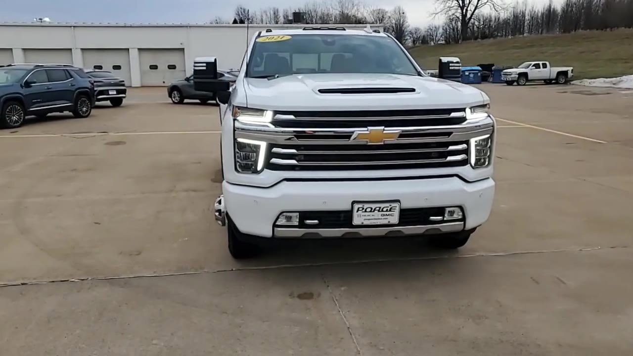 Used 2021 Chevrolet Silverado 3500 High Country image 3