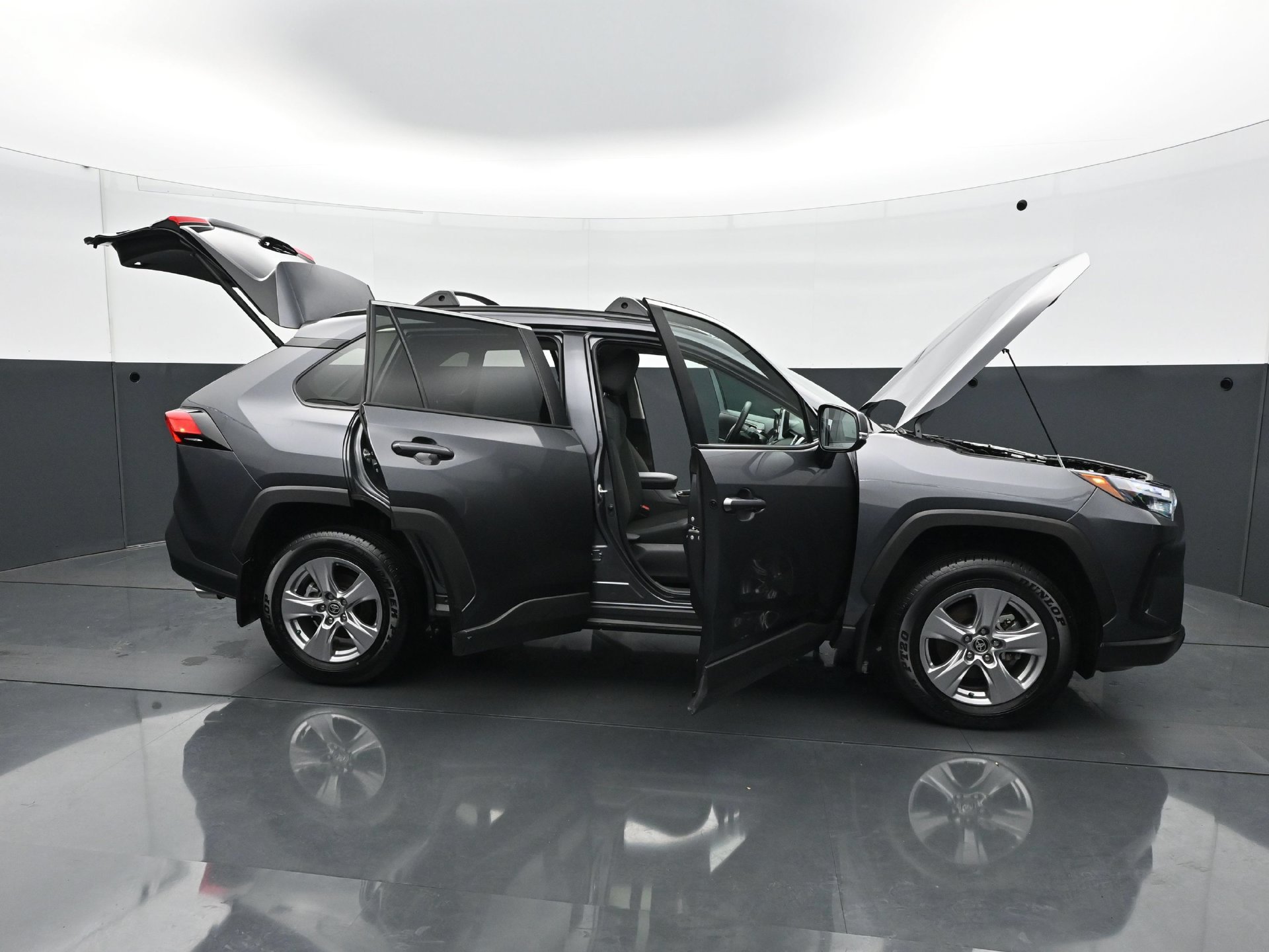 Used 2025 Toyota RAV4 XLE w/ Convenience Package AWD/4WD image 37