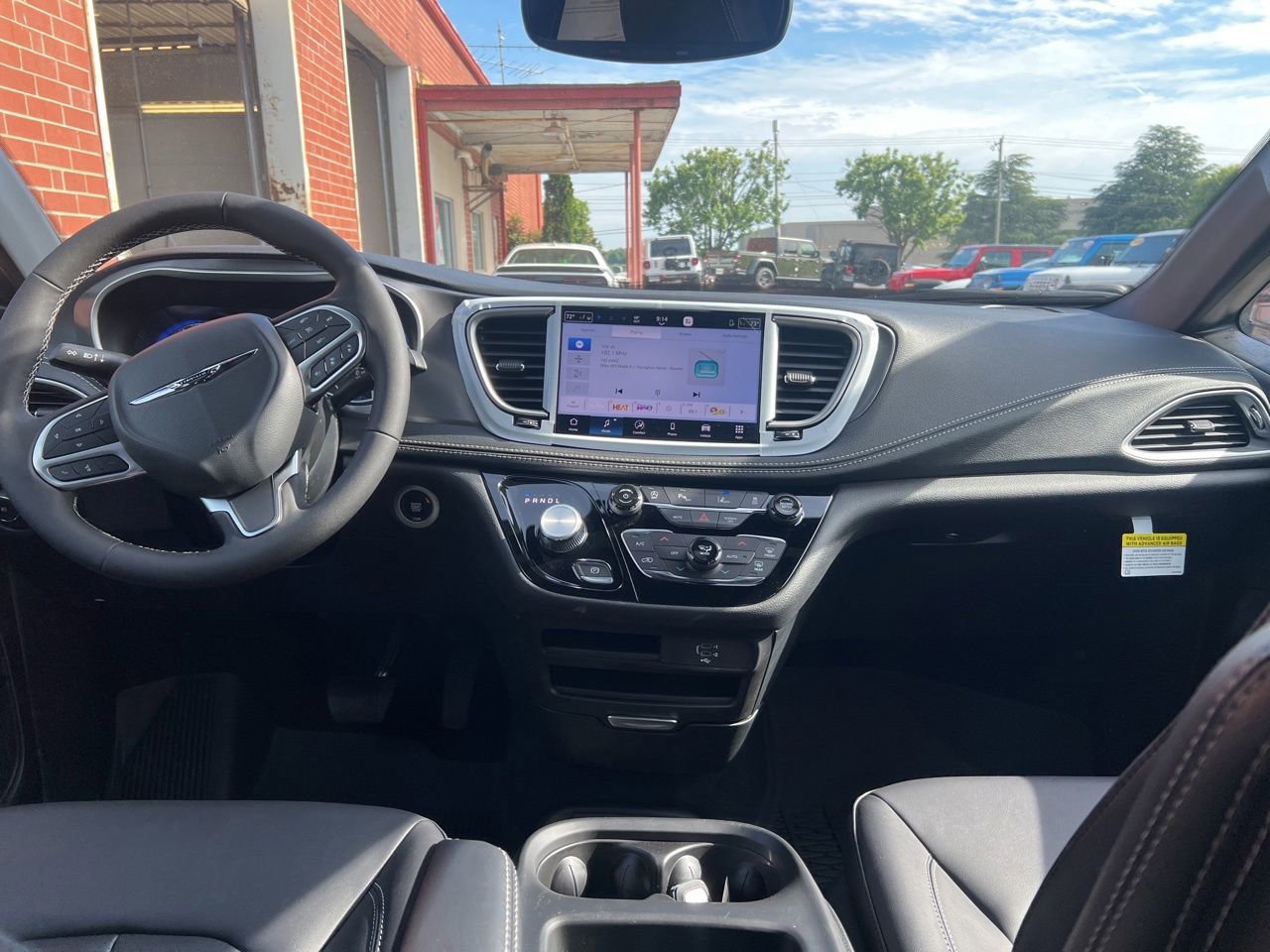 New 2026 Chrysler Pacifica Select FWD image 20