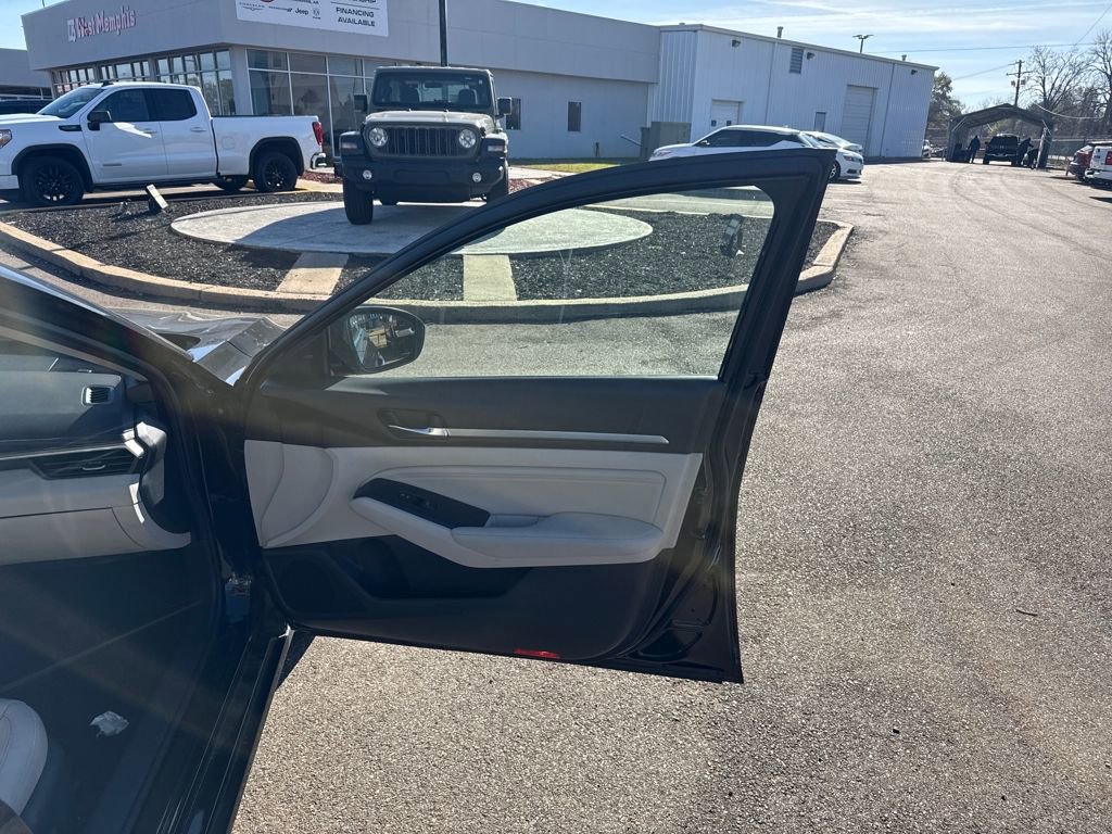 Used 2019 Nissan Altima 2.5 Platinum image 21