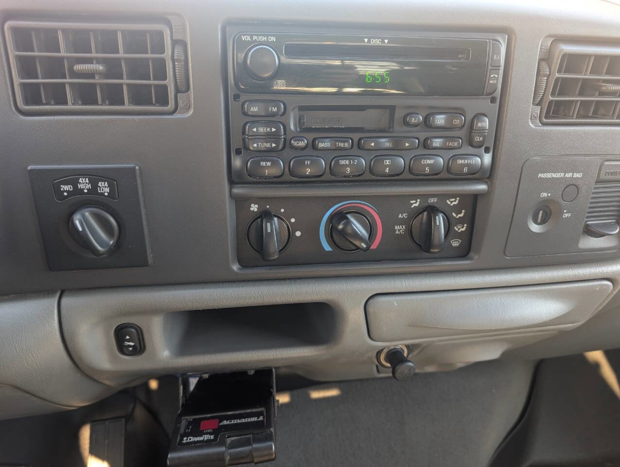 Used 2003 Ford F250 XLT image 8