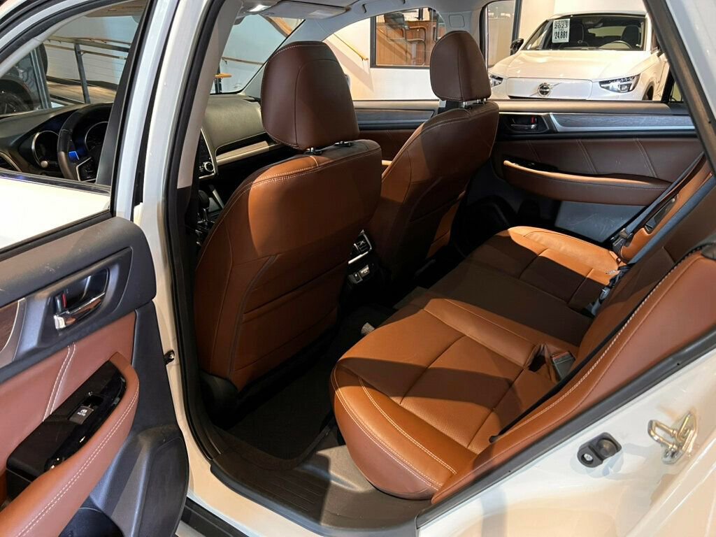 Used 2018 Subaru Outback 2.5i Touring w/ Popular Package #3 image 11