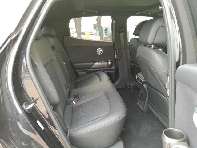 Used 2024 Genesis GV60 RWD image 24