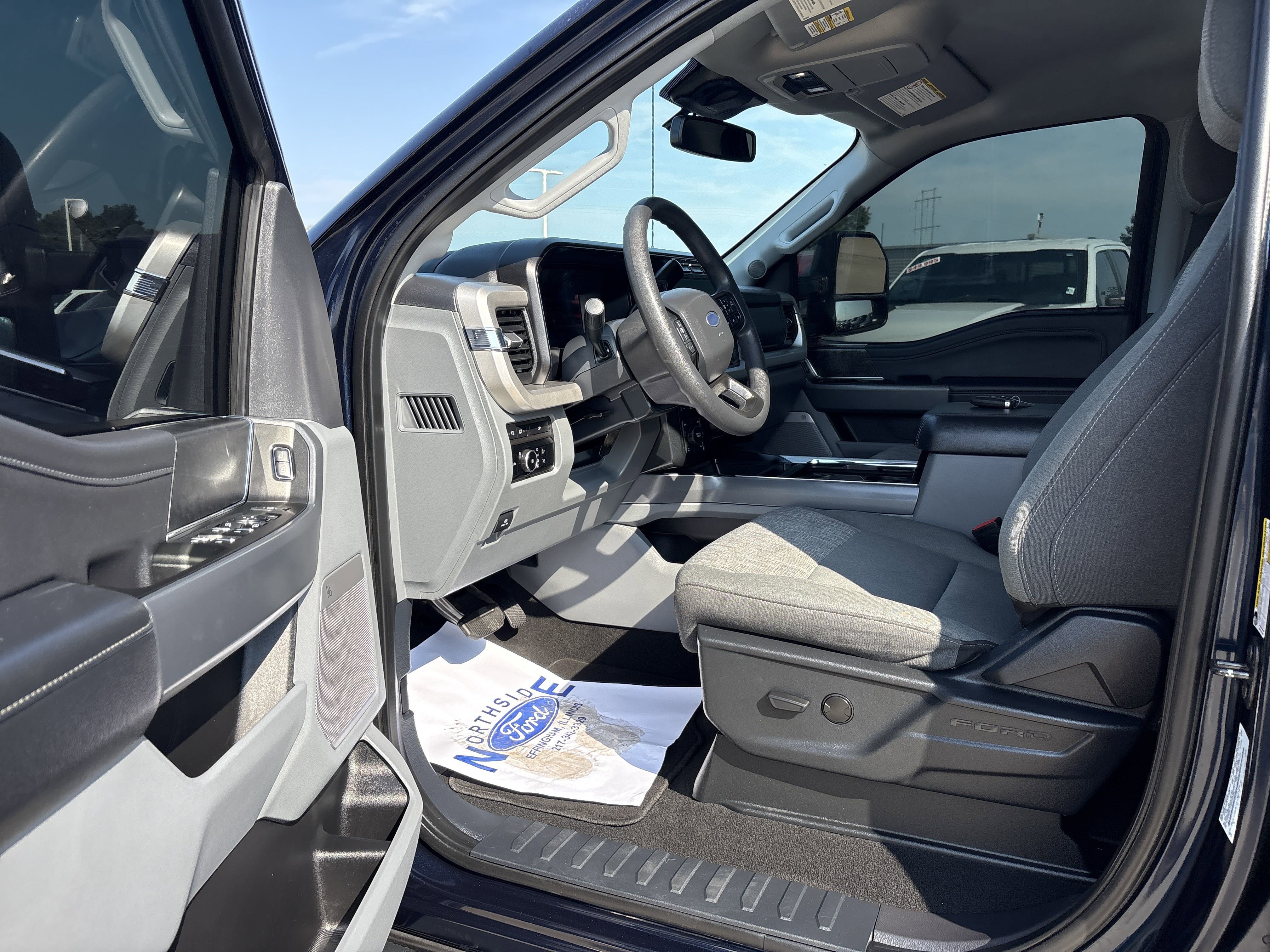 Used 2024 Ford F250 XLT w/ XLT Premium Package image 13