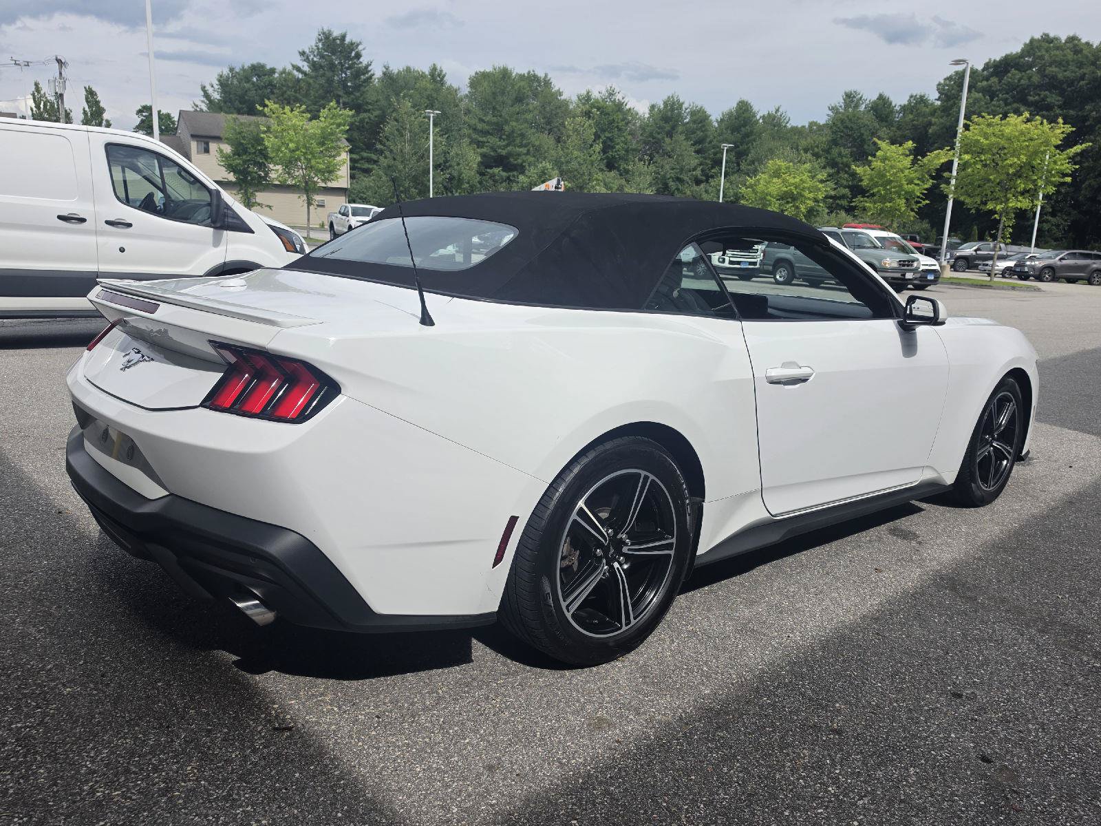 Used 2024 Ford Mustang Premium RWD image 9