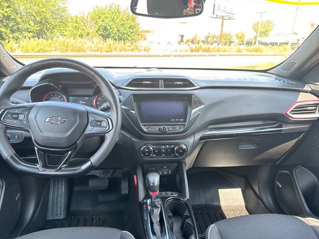 Used 2023 Chevrolet TrailBlazer RS w/ Sun and Liftgate Package AWD/4WD image 13