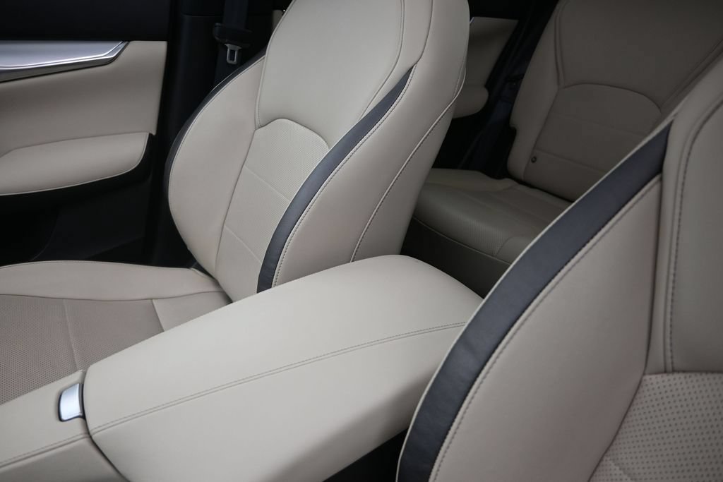 Certified 2022 INFINITI QX50 Essential AWD/4WD image 14