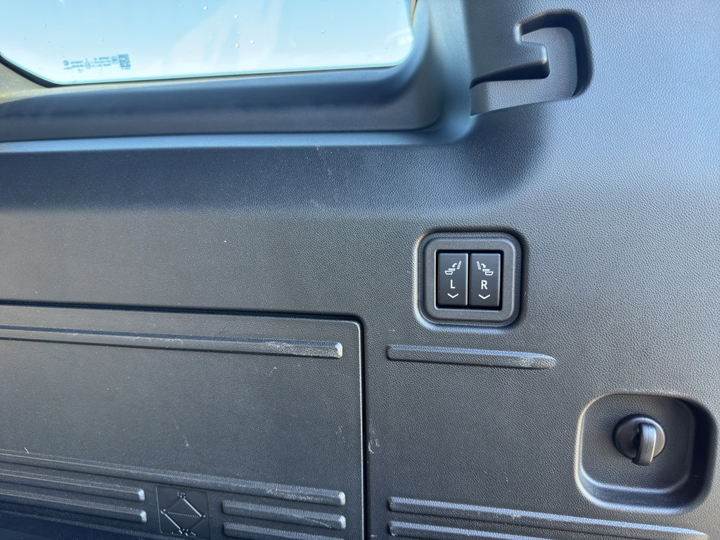 Certified 2024 GMC Hummer EV 3X w/ Omega Edition image 27