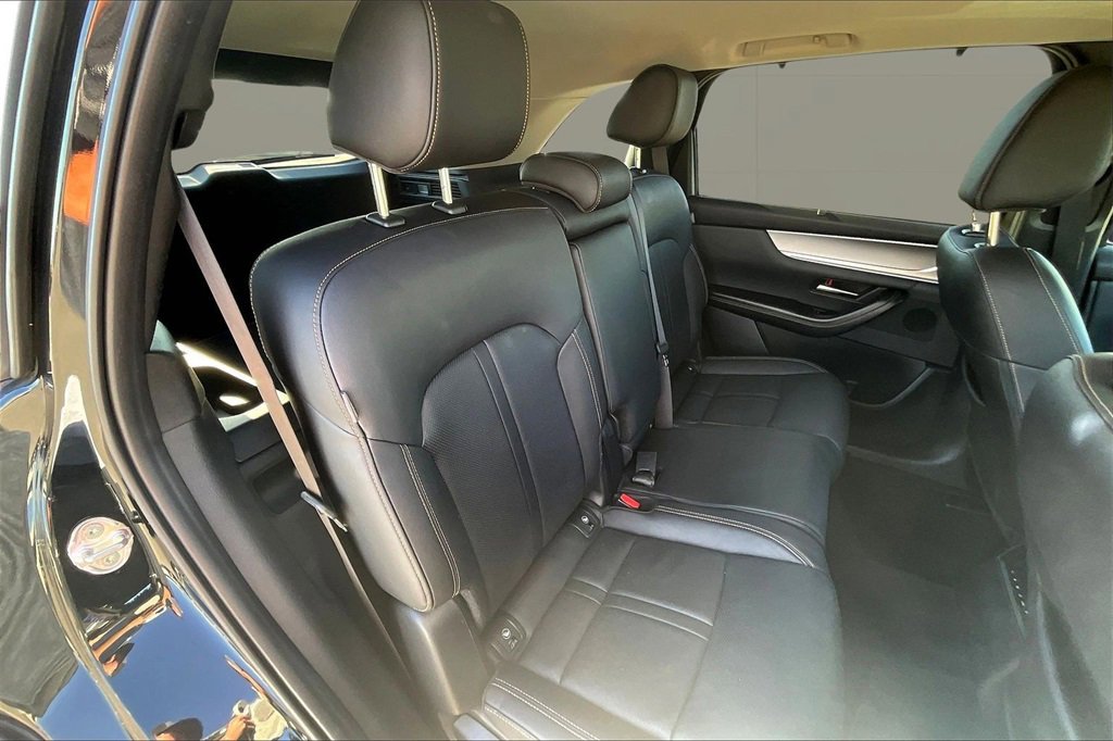 Certified 2025 MAZDA CX-70 3.3 Turbo w/ Preferred Package image 25