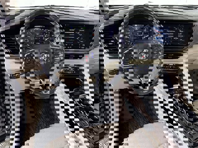 Used 2023 Buick Envision Avenir image 21