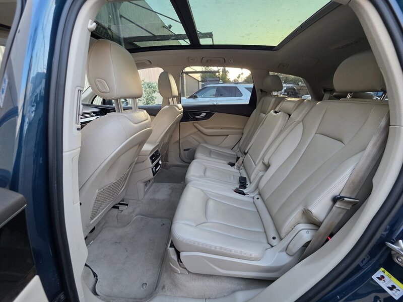 Used 2018 Audi Q7 3.0T Premium Plus w/ Premium Plus Package AWD/4WD image 13