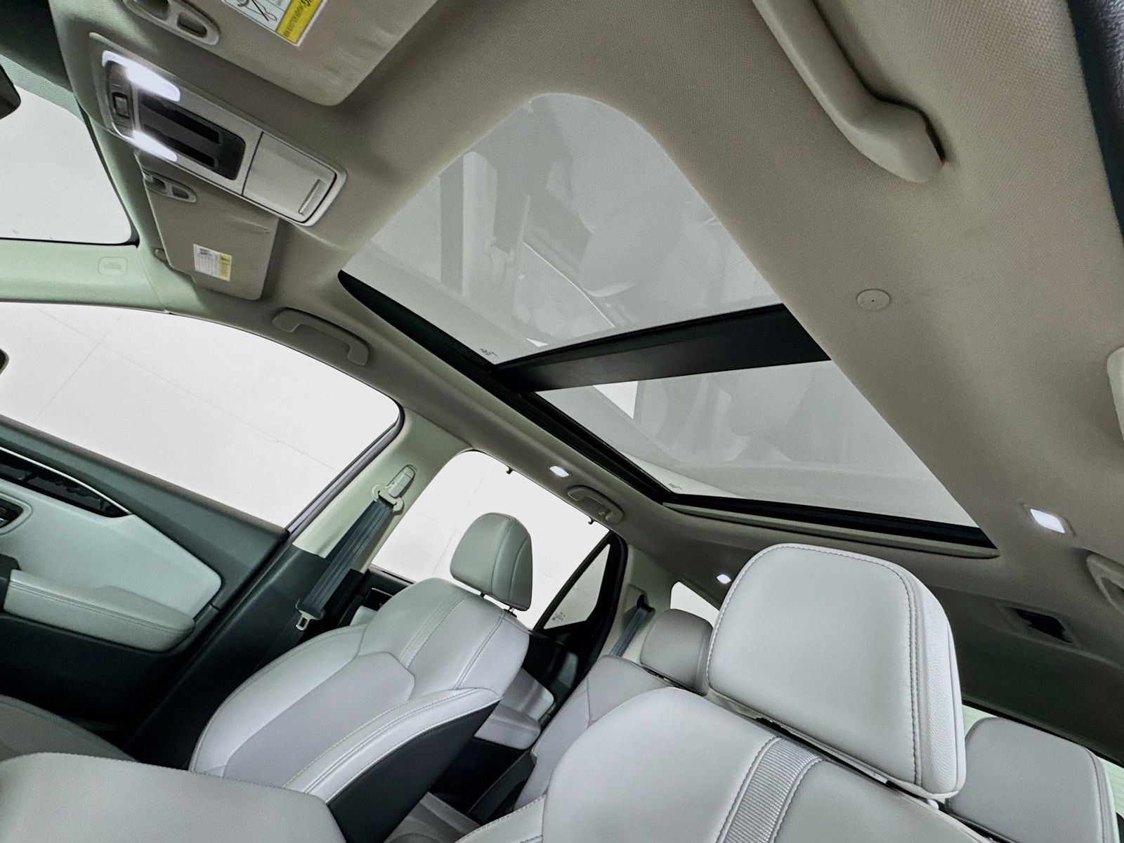 Certified 2023 Honda Pilot Touring image 15