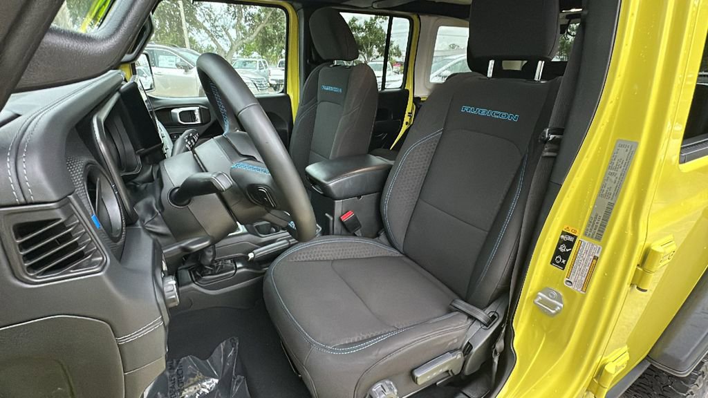 Used 2024 Jeep Wrangler Unlimited Rubicon 4xe image 30