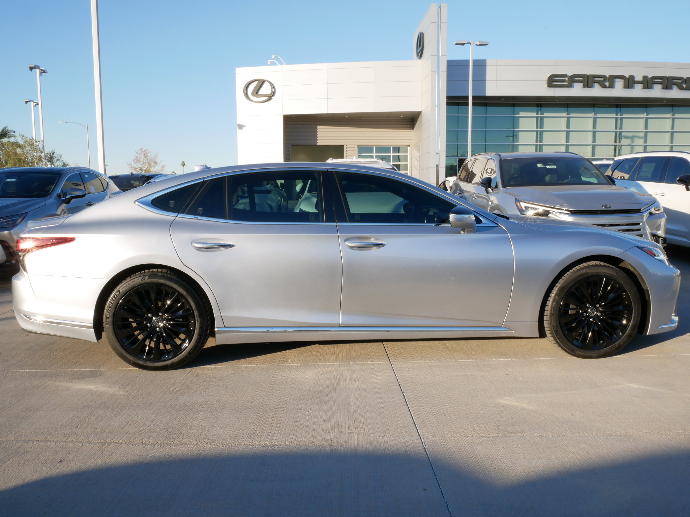 Used 2022 Lexus LS 500 image 11