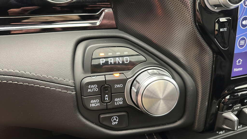 Used 2026 RAM 1500 Limited AWD/4WD image 25