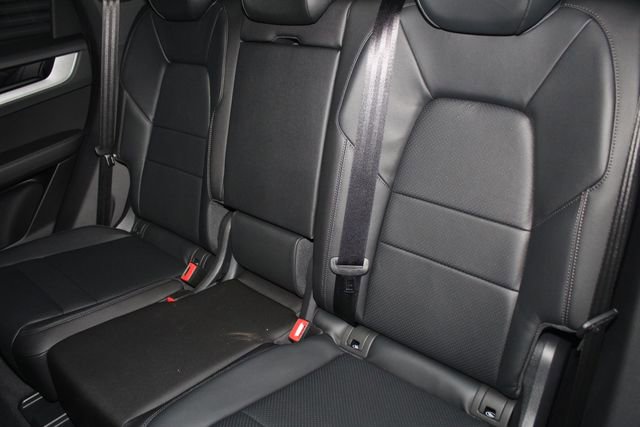 New 2026 Porsche Cayenne image 22