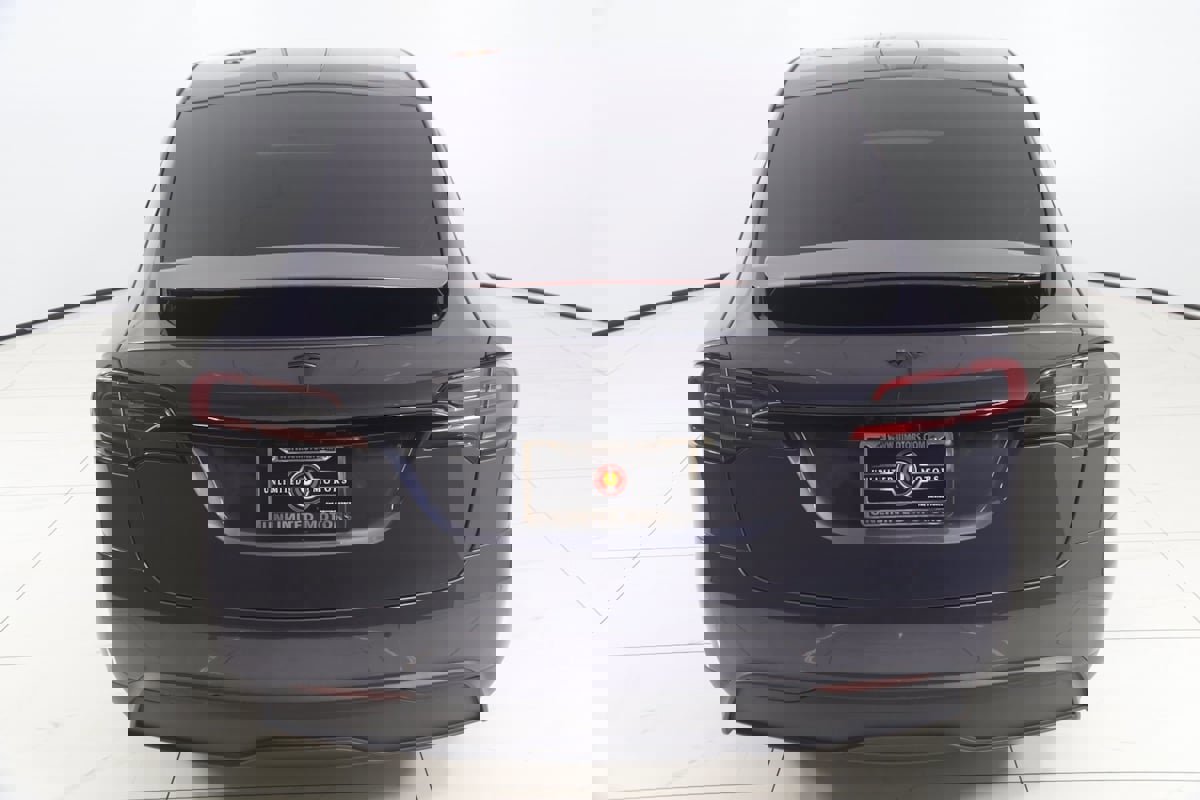 Used 2022 Tesla Model X image 55