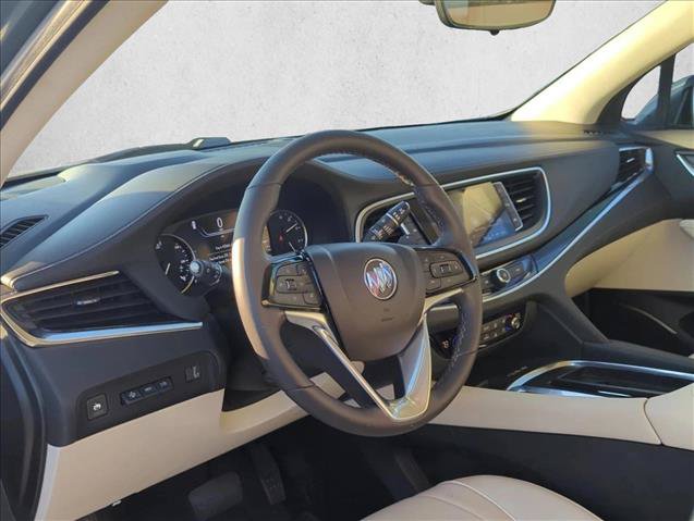 Used 2022 Buick Enclave Avenir w/ Avenir Technology Package AWD/4WD image 10