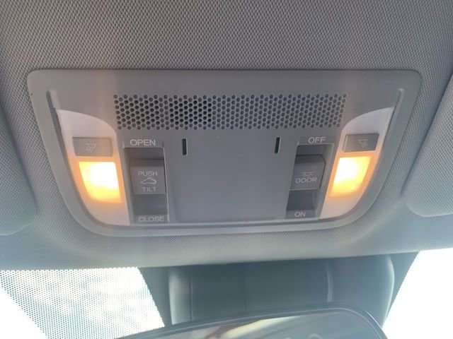 Used 2020 Acura ILX image 32