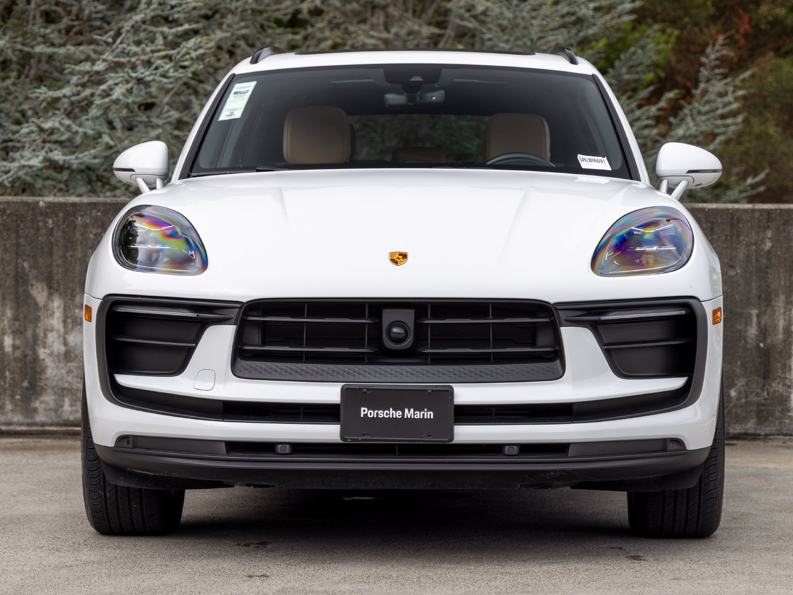 Used 2024 Porsche Macan AWD/4WD image 8