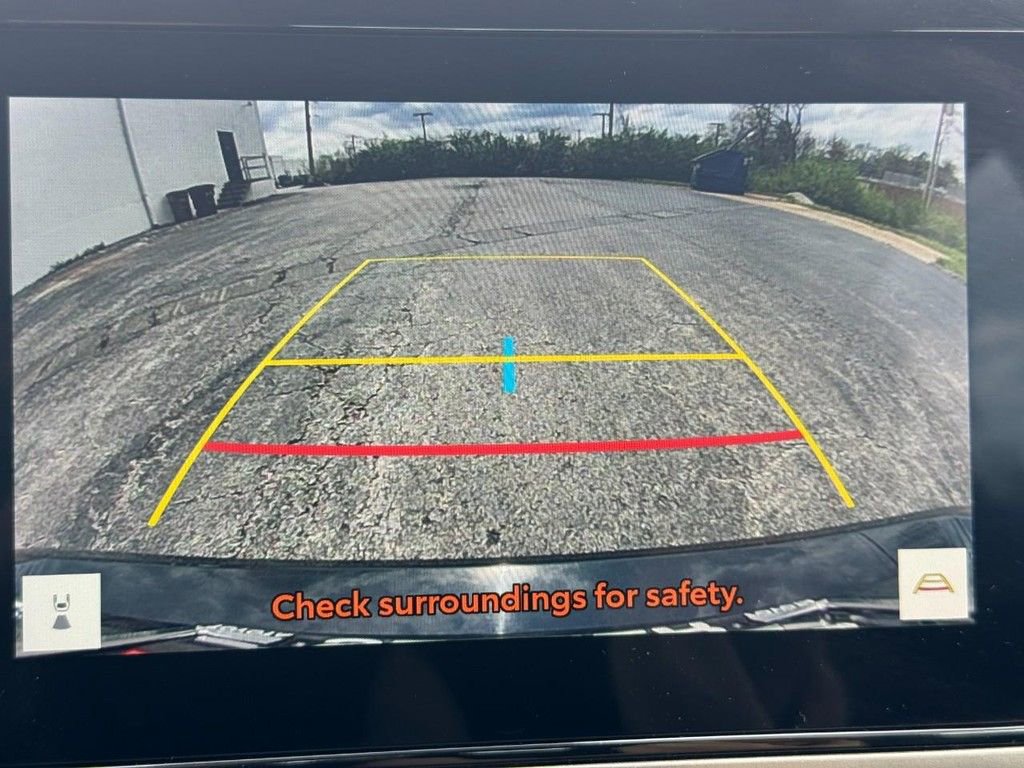 Used 2025 Toyota Camry LE image 21