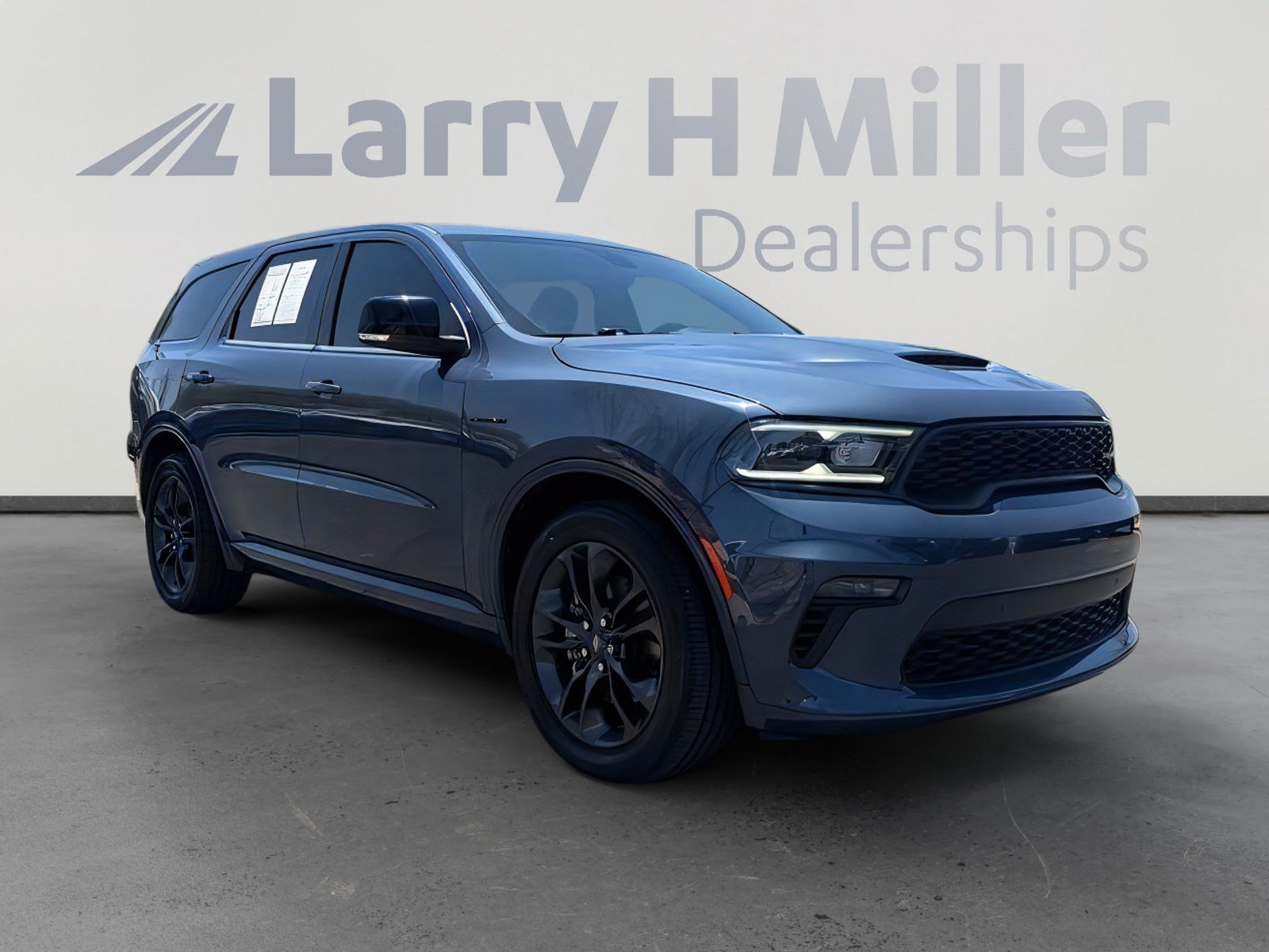 Used 2021 Dodge Durango R/T w/ Blacktop Package RWD image 8