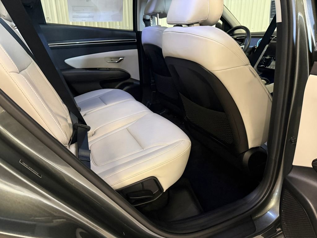 Certified 2023 Hyundai Tucson Limited AWD/4WD image 27