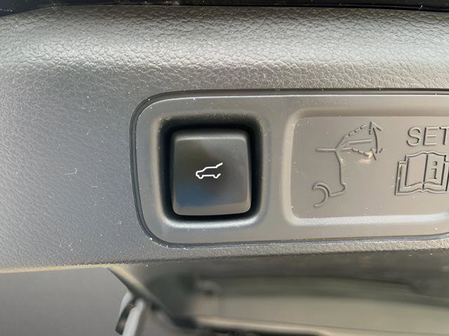 Used 2024 Ford Expedition XLT RWD image 10