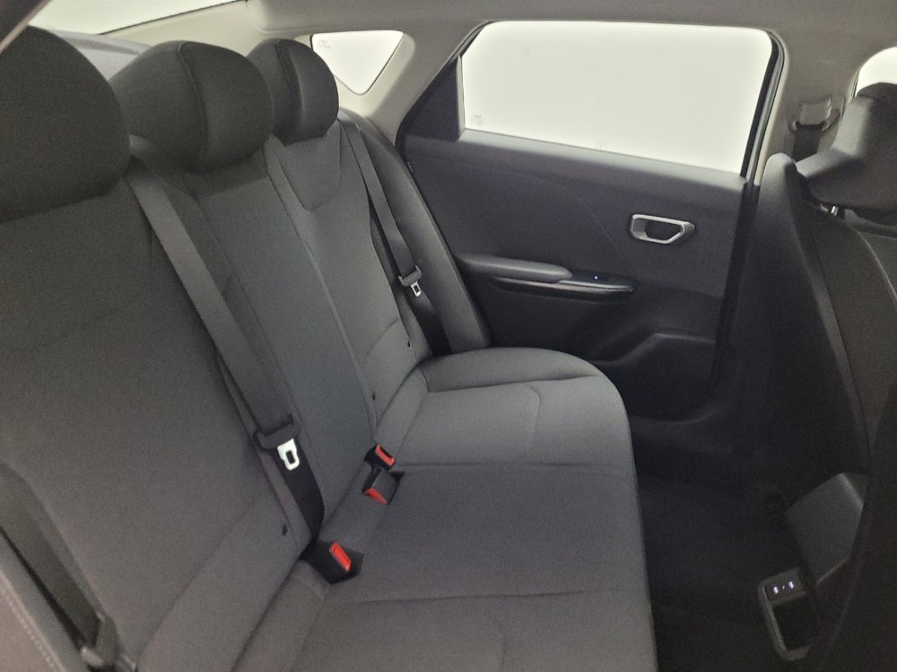 Used 2025 Kia K4 FWD image 19